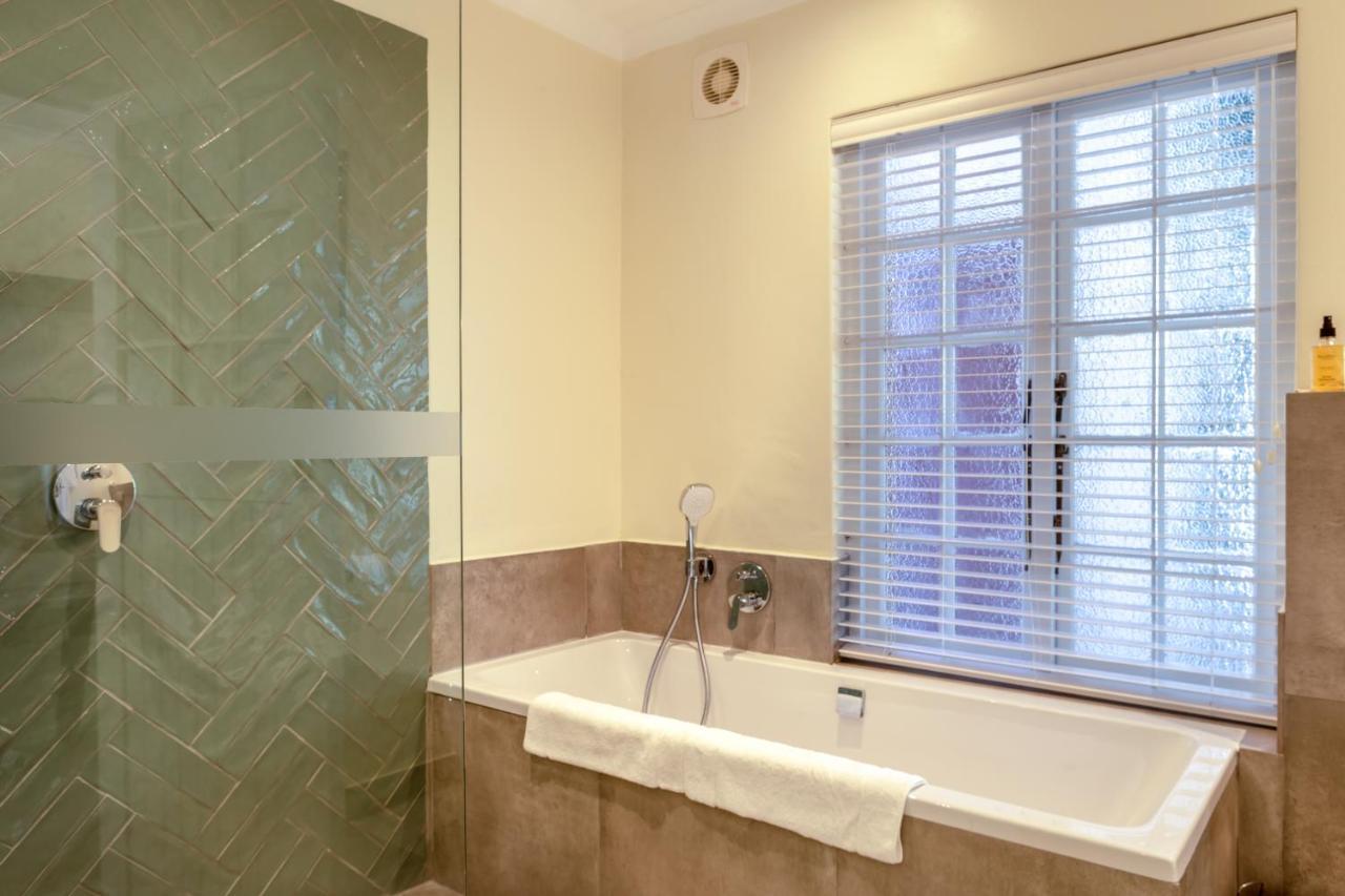 Garden Deluxe Room