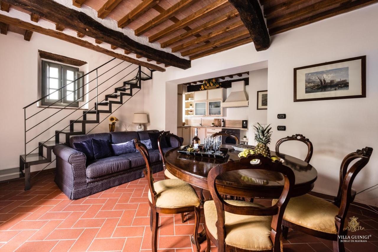 Superior Three-Bedroom Apartment Private Garden
