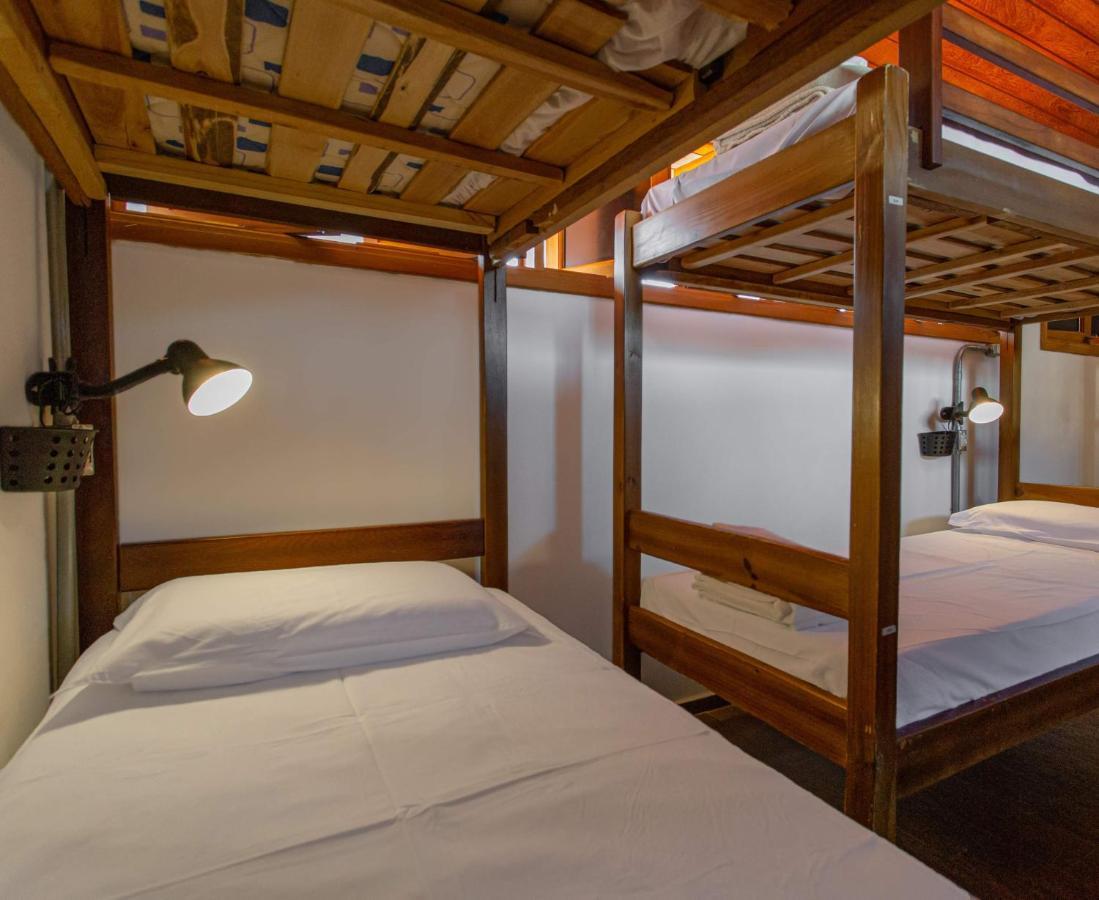 Bed 8-Bed Mixed Dormitory Room
