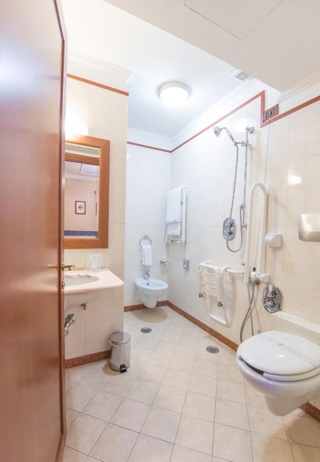 Queen Room Disability Access