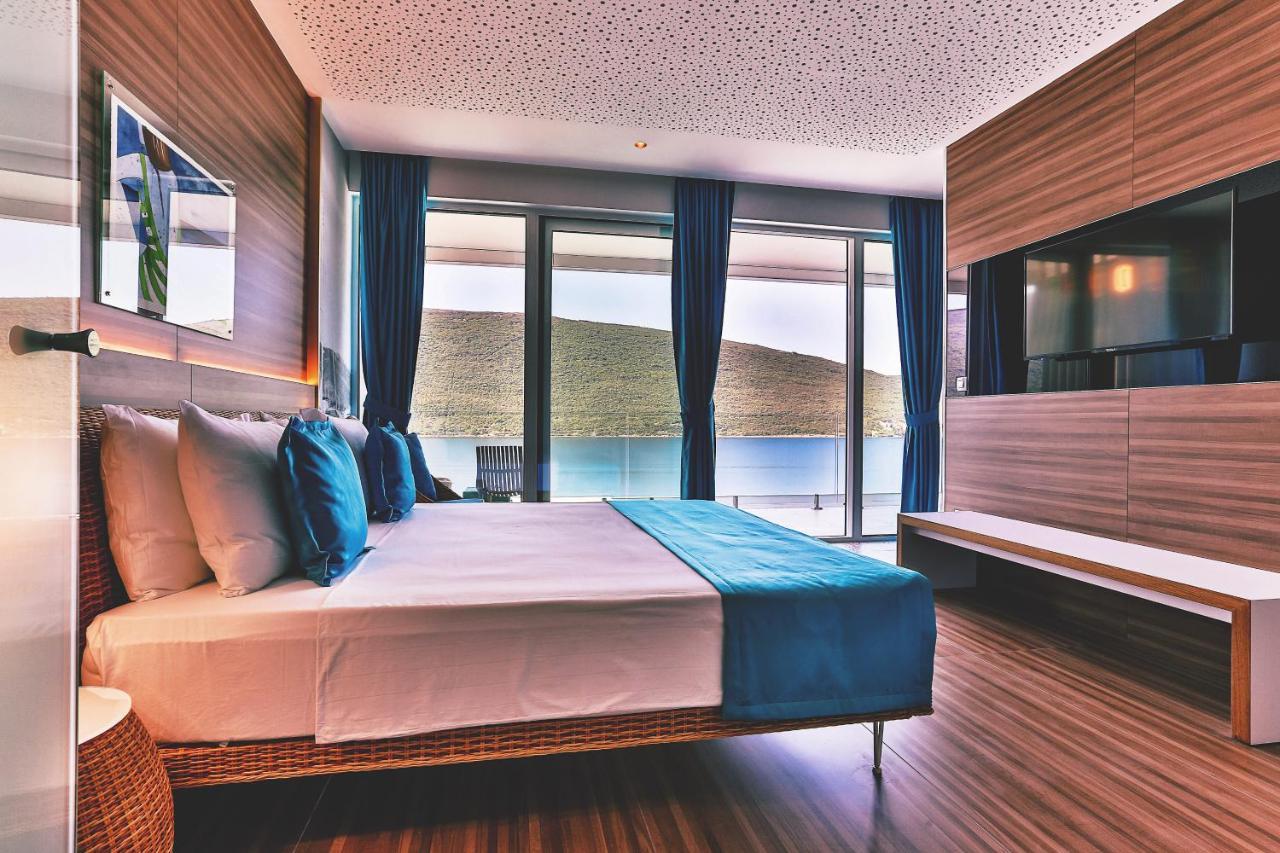 Deluxe Double Room with Balcony and Sea View,1187216227:JPEG