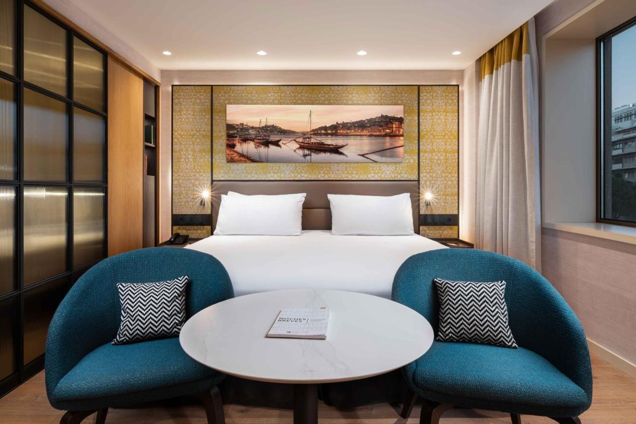 Deluxe Double Room Aliados View Spa Access