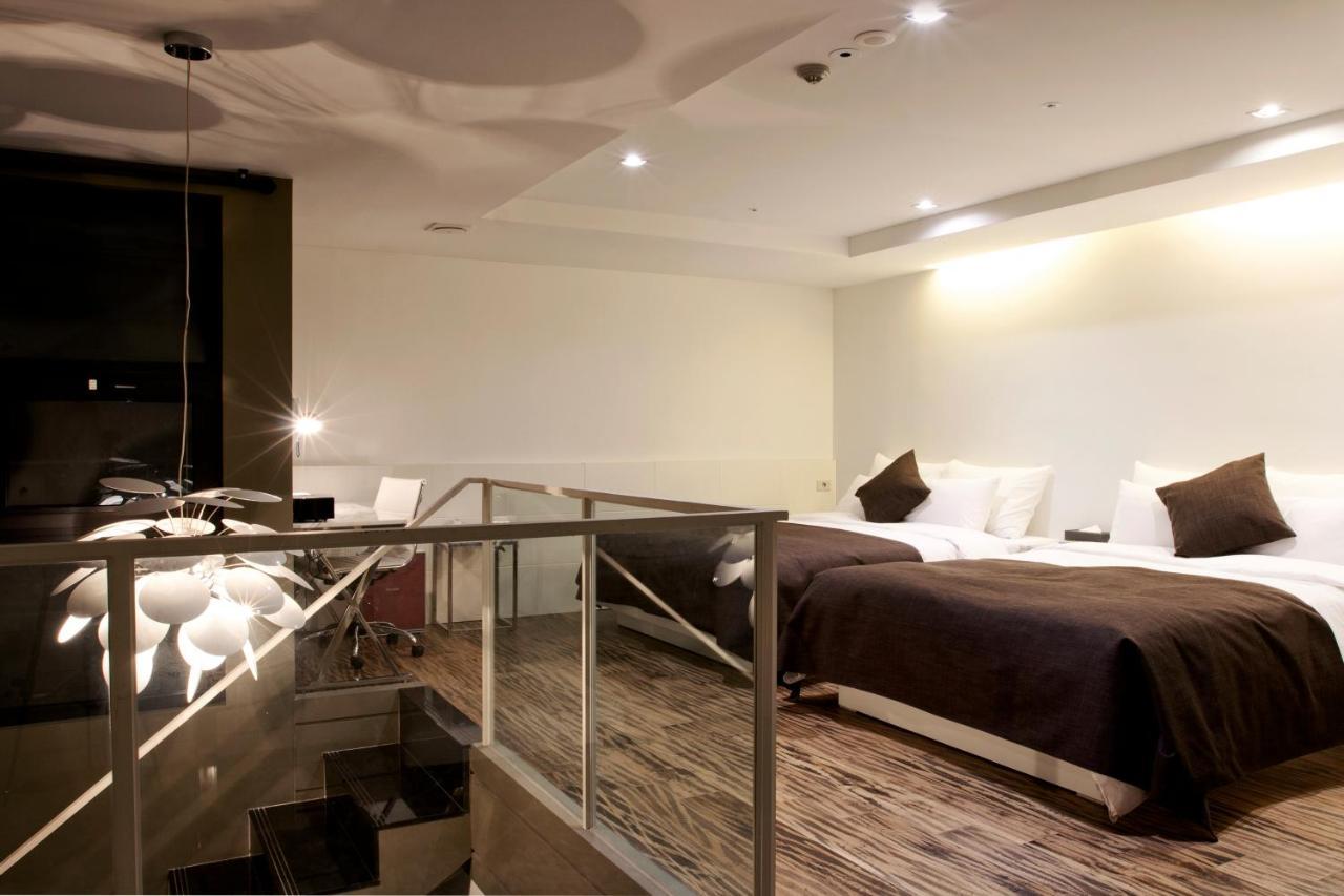 Duplex Suite B3 Floor