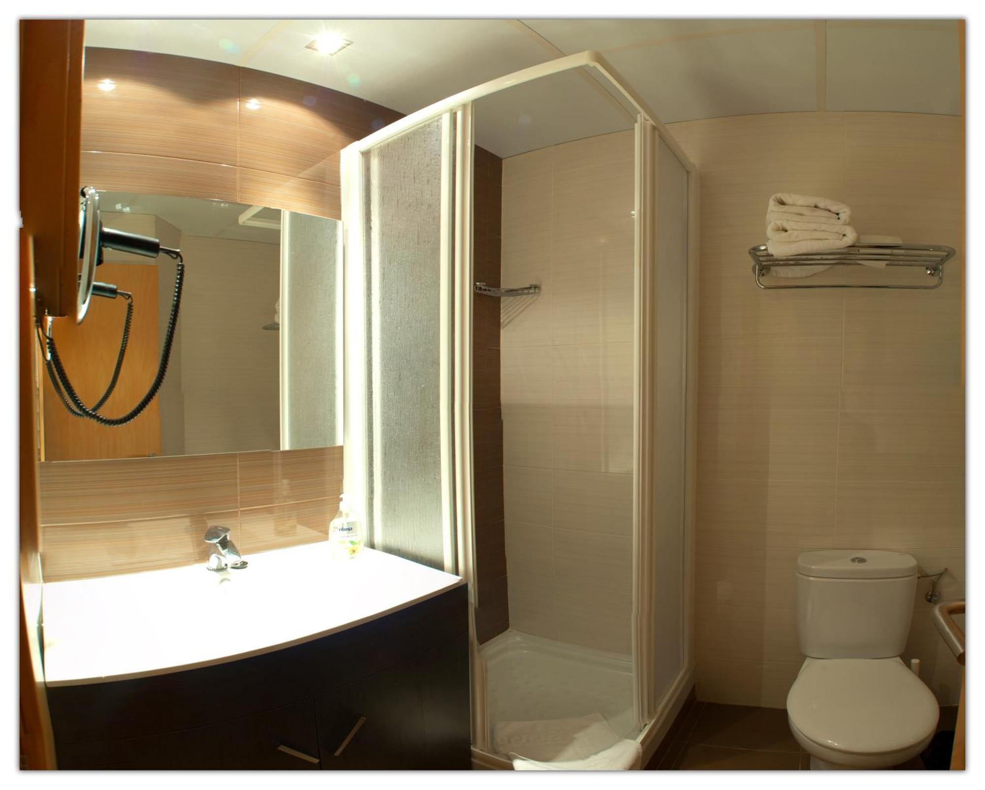 Double or Twin Room,1300704121:JPEG