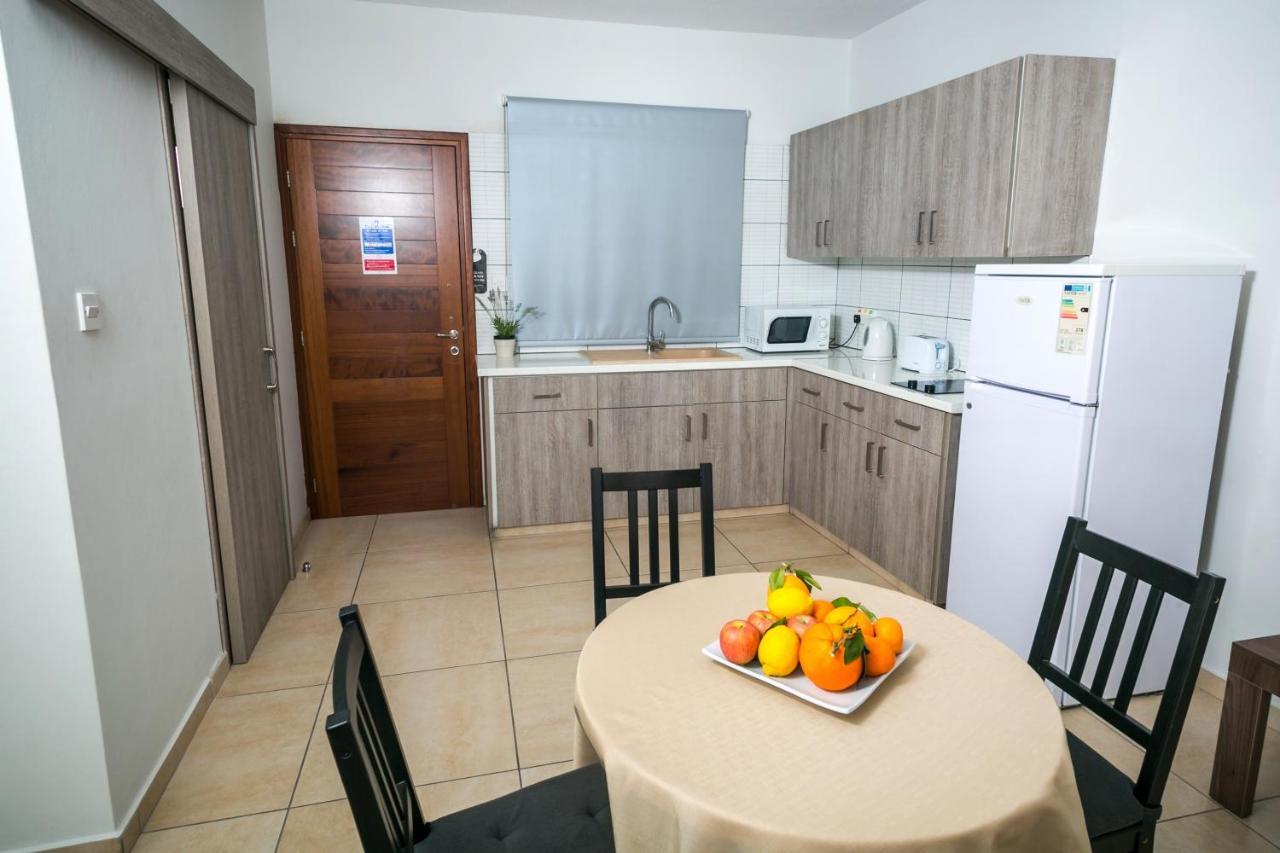 Superior One-Bedroom Apartment
