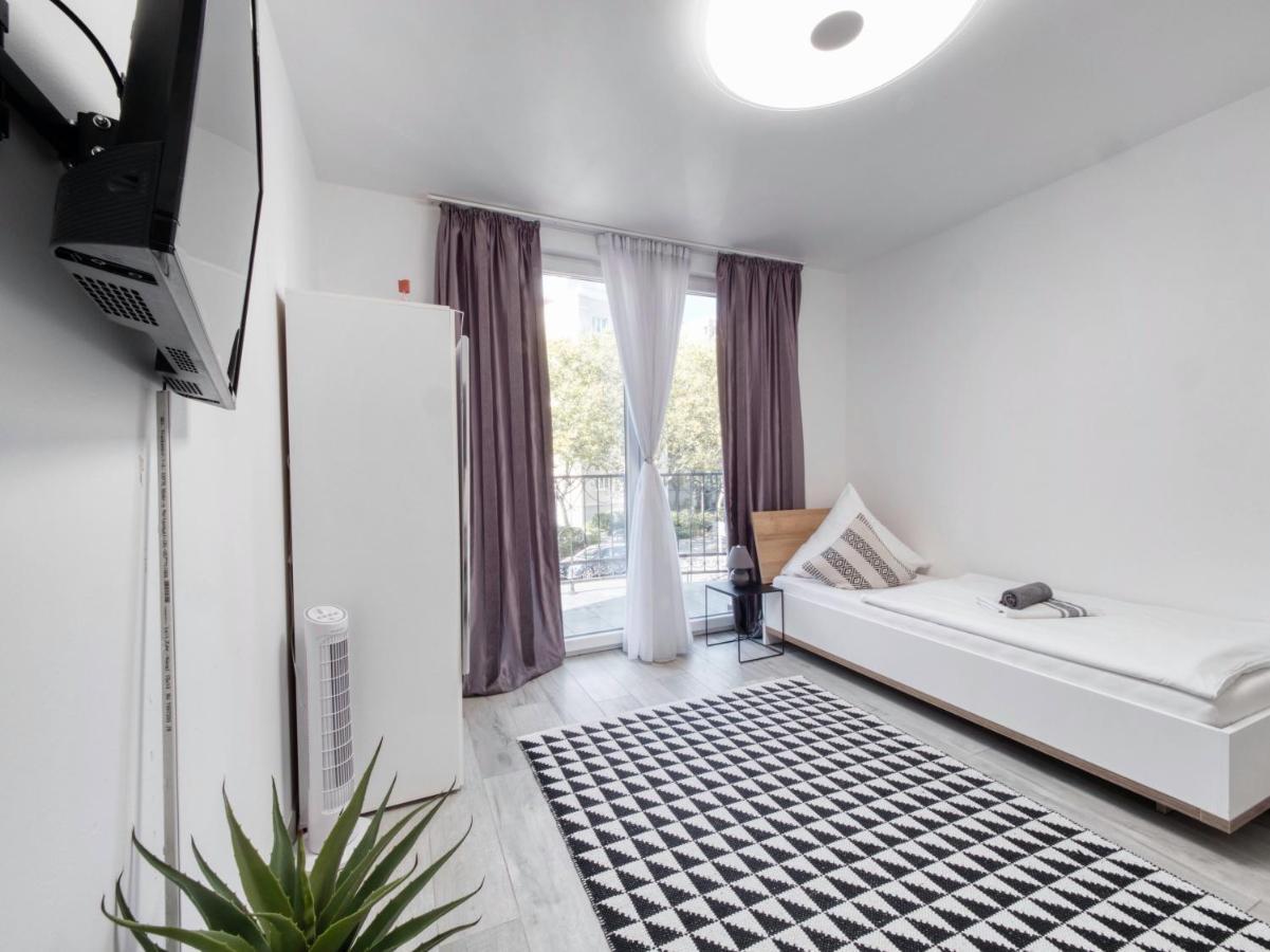 Single Room Private Bathroom