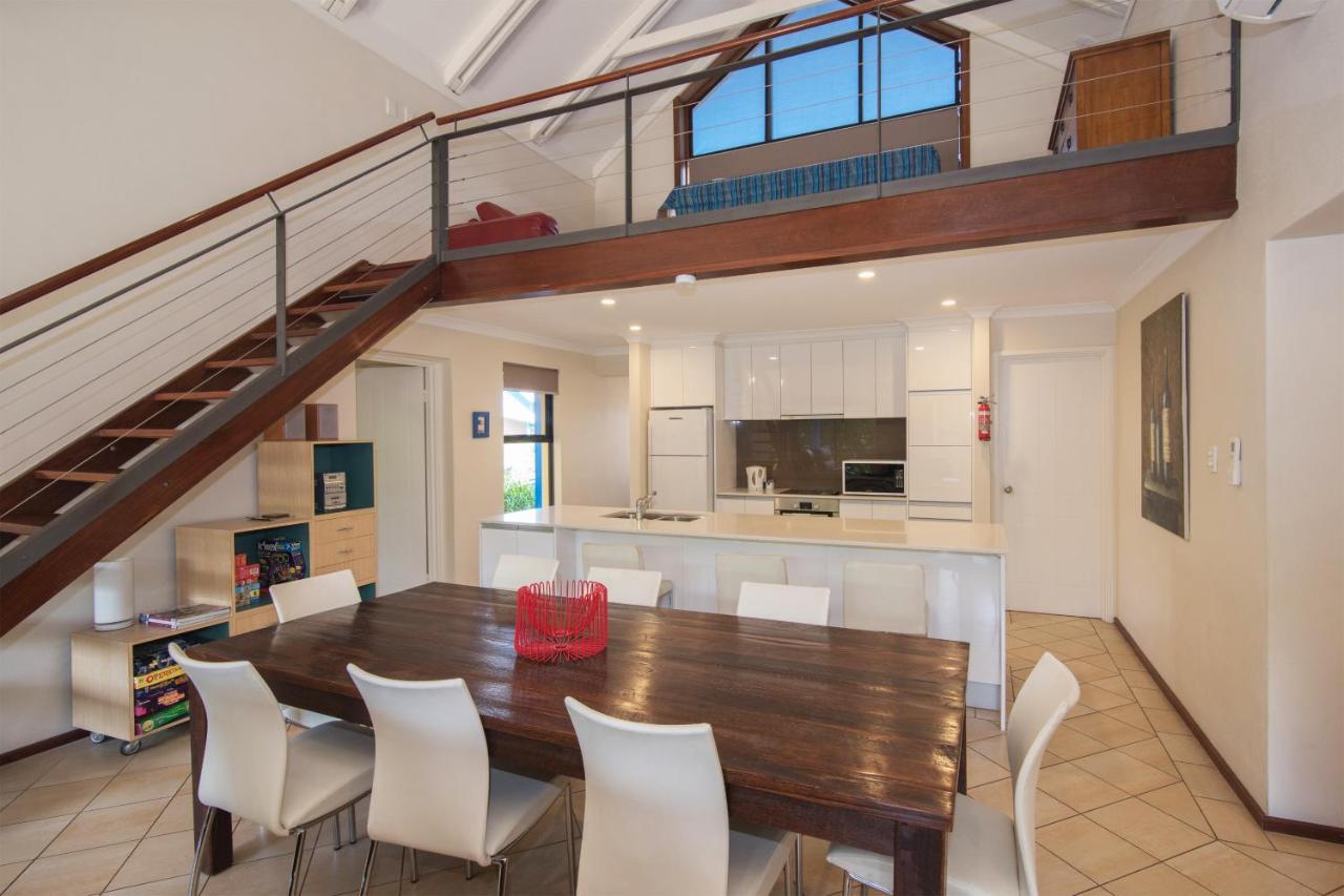 Barnacles - Three Bedroom Cottage with Loft