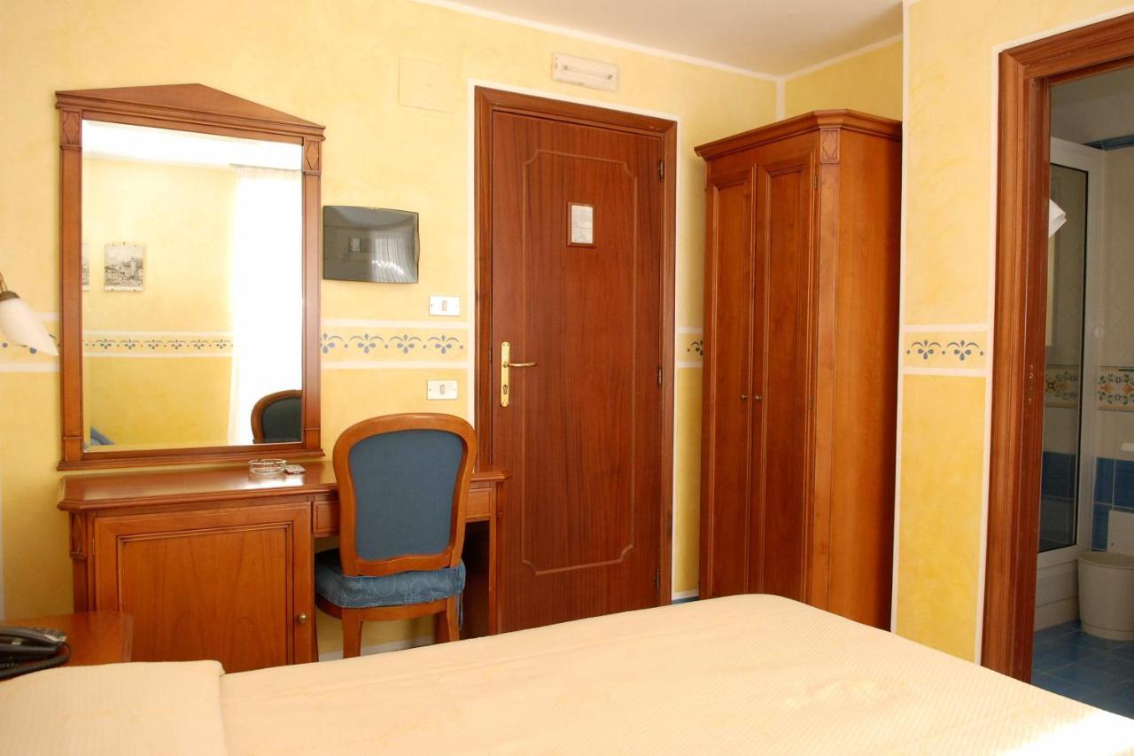 Quarto Duplo Econômico