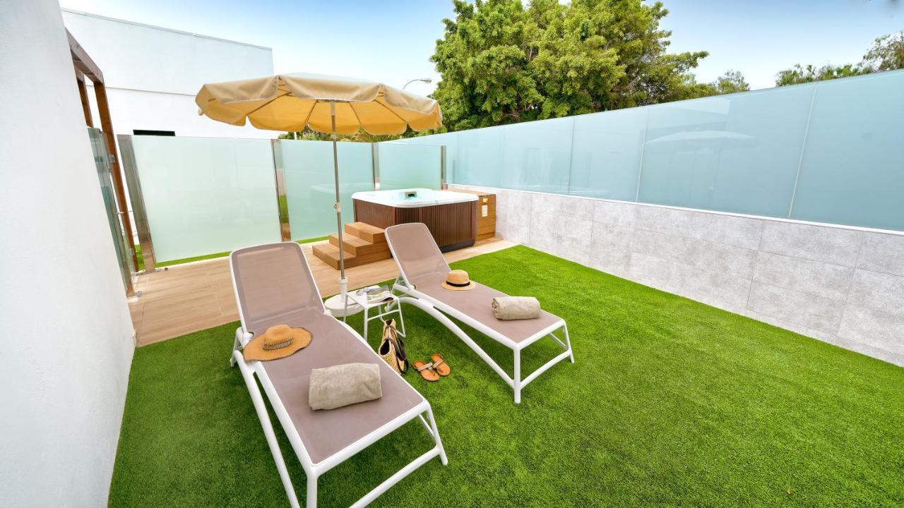 Camera Deluxe con Giardino Privato e Vasca Idromassaggio
