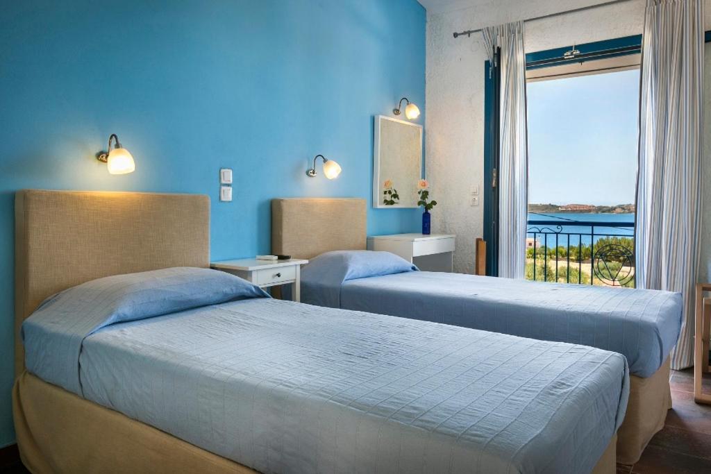 One-Bedroom Apartment Panoramic Sea View