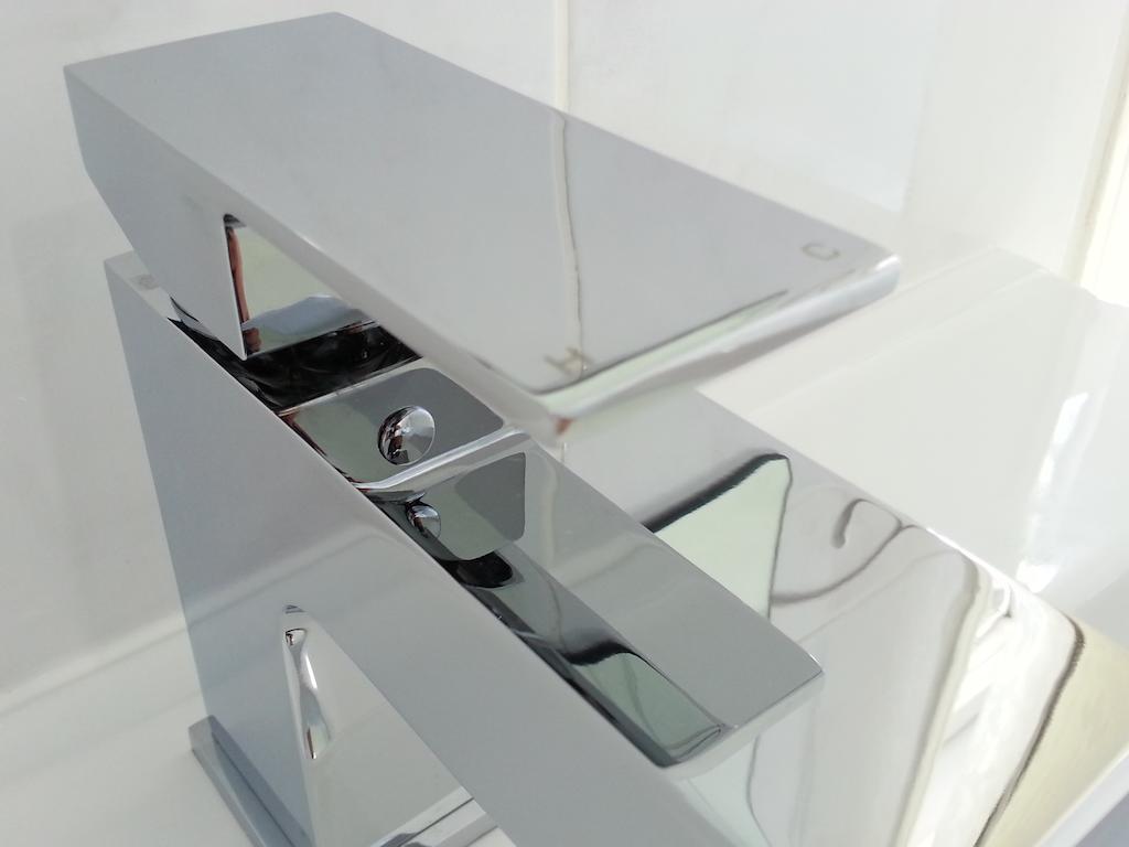 Zweibettzimmer mit Bad