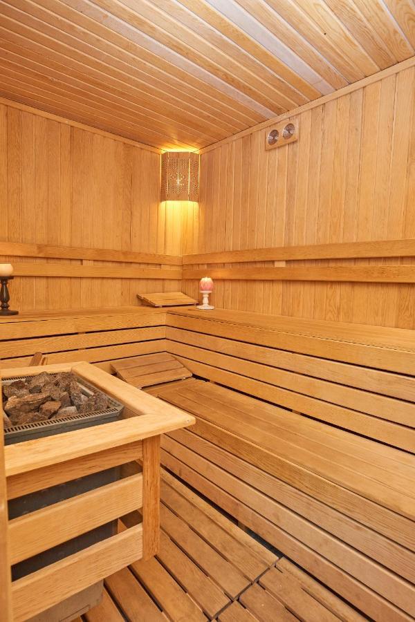 Camera Matrimoniale Deluxe con Balcone e Vista Mare