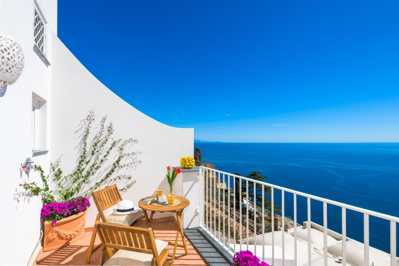 King Suite Spa Bath