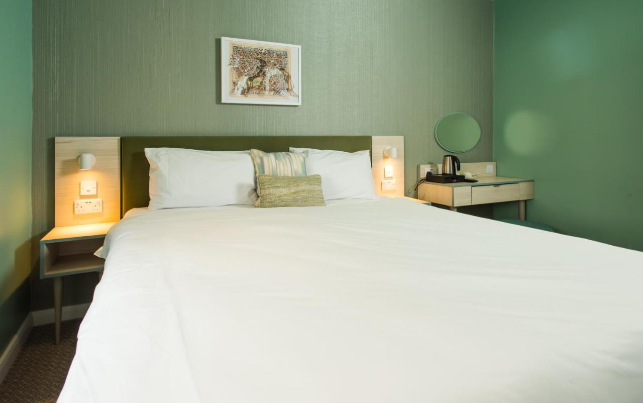 Double Room Private Bathroom