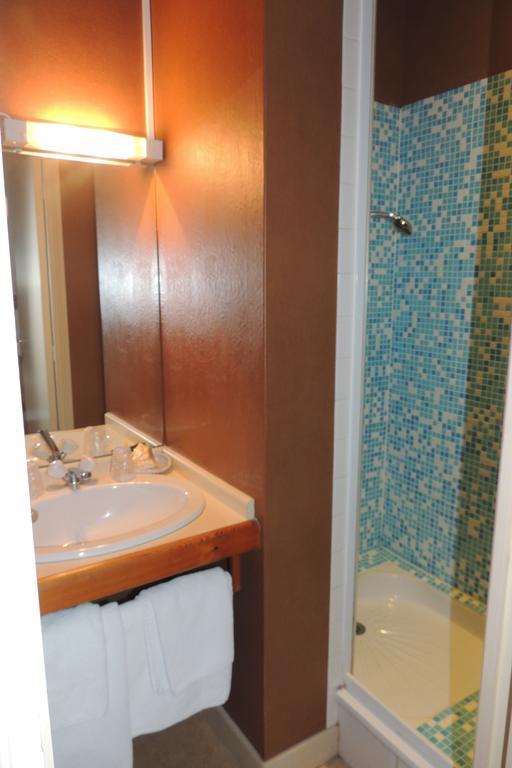 Family Two-Bedroom Suite,109284402:JPEG