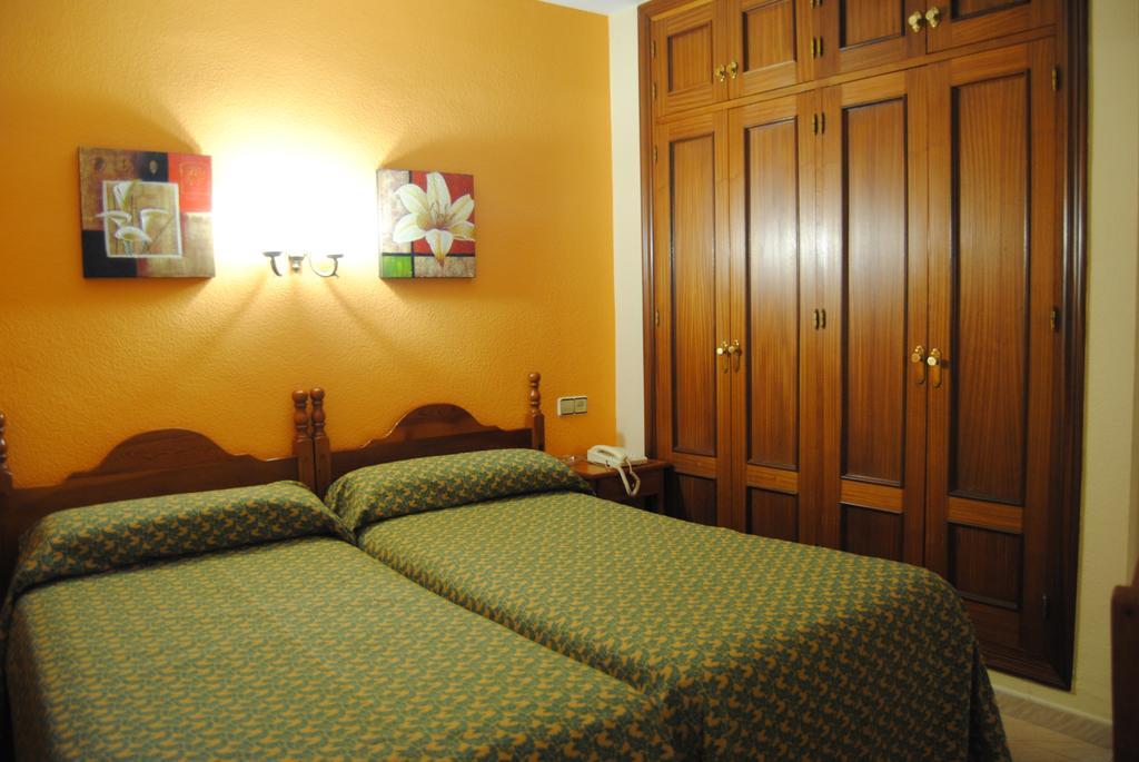 Twin Room,109290438:JPEG