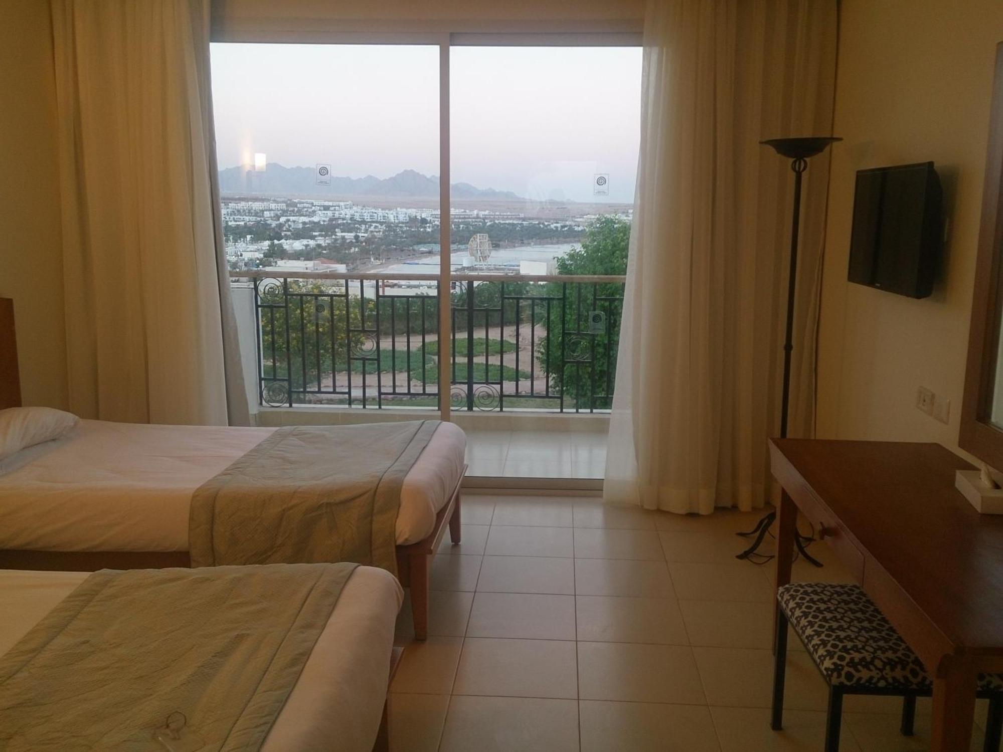 Standard Double Room with Garden View,109369104:JPEG