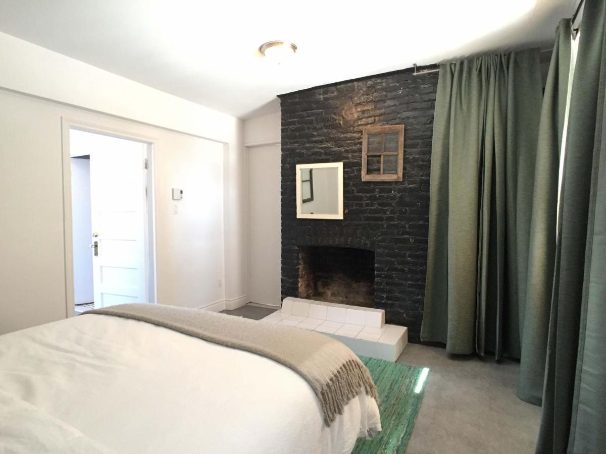 Queen Room Private Bathroom