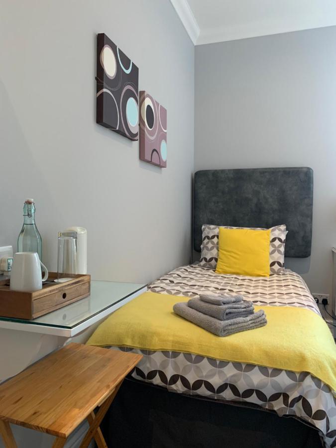 Budget Single Room,1094055888:JPEG