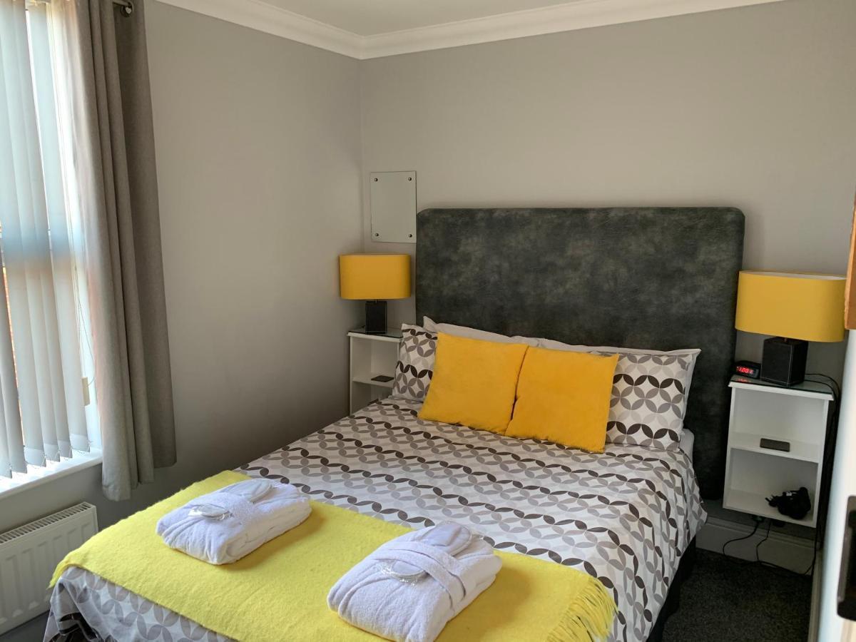 Small Double Room,1094062128:JPEG