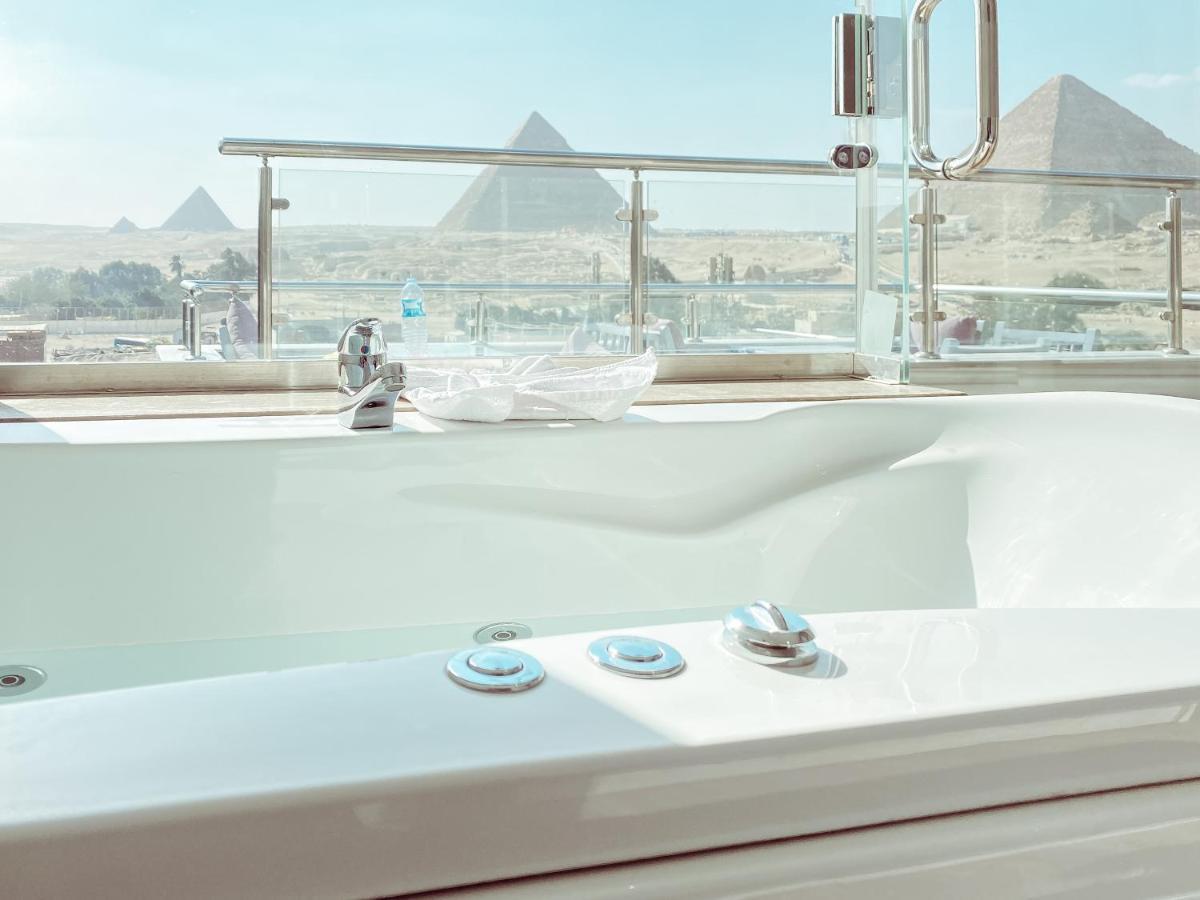 Delluxe King Suite Jacuzzi