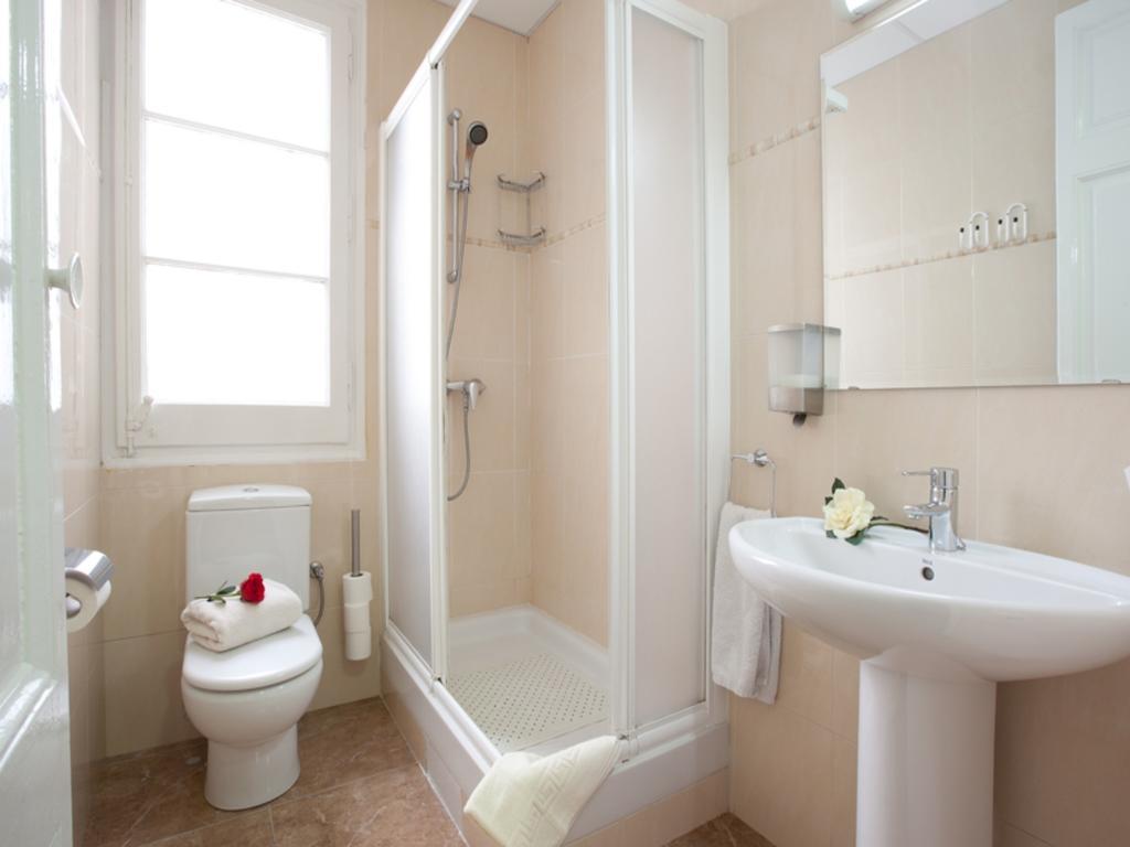 Habitación Individual Estándar con baño compartido