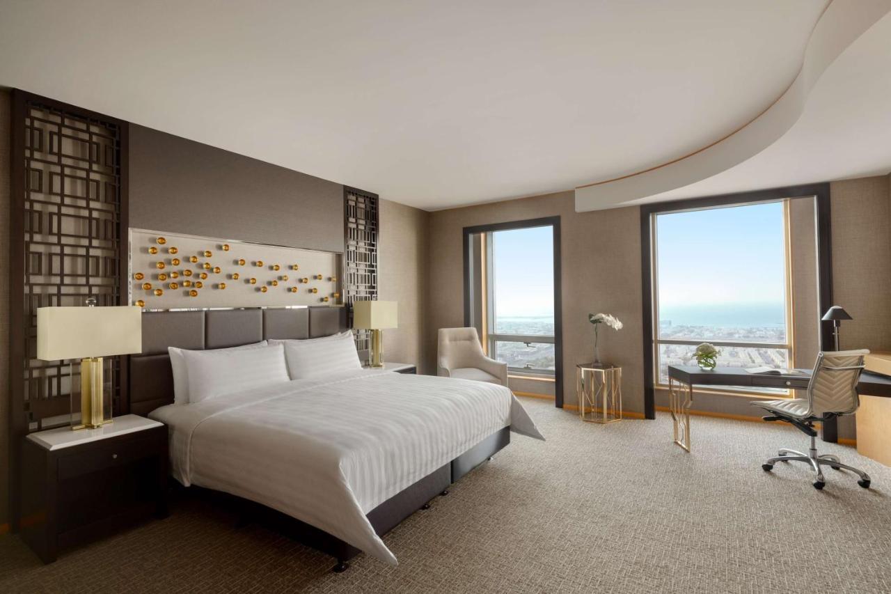 Horizon Executive Room Lounge Access Including Afternoon Tea All Soft Beverages Evening Sundowners & Canapes