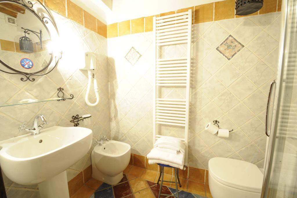 Double Room,823268162:JPEG