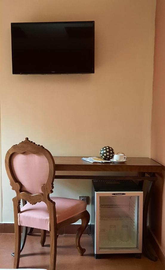 Chambre Double de Luxe avec Baignoire Spa et Balcon