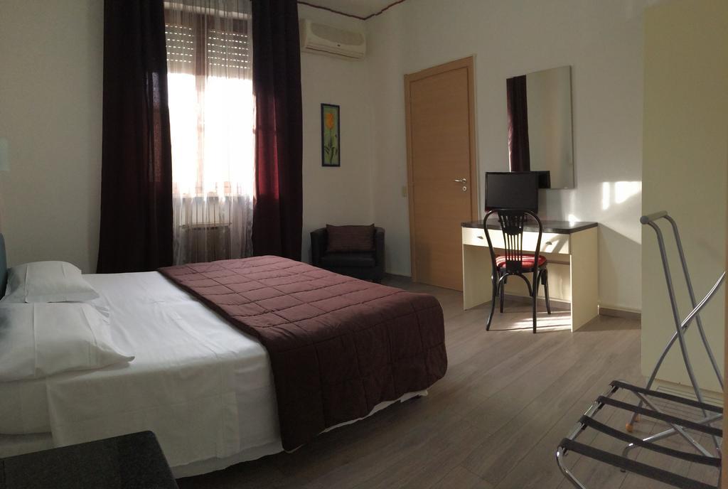 Double or Twin Room,110219652:JPEG