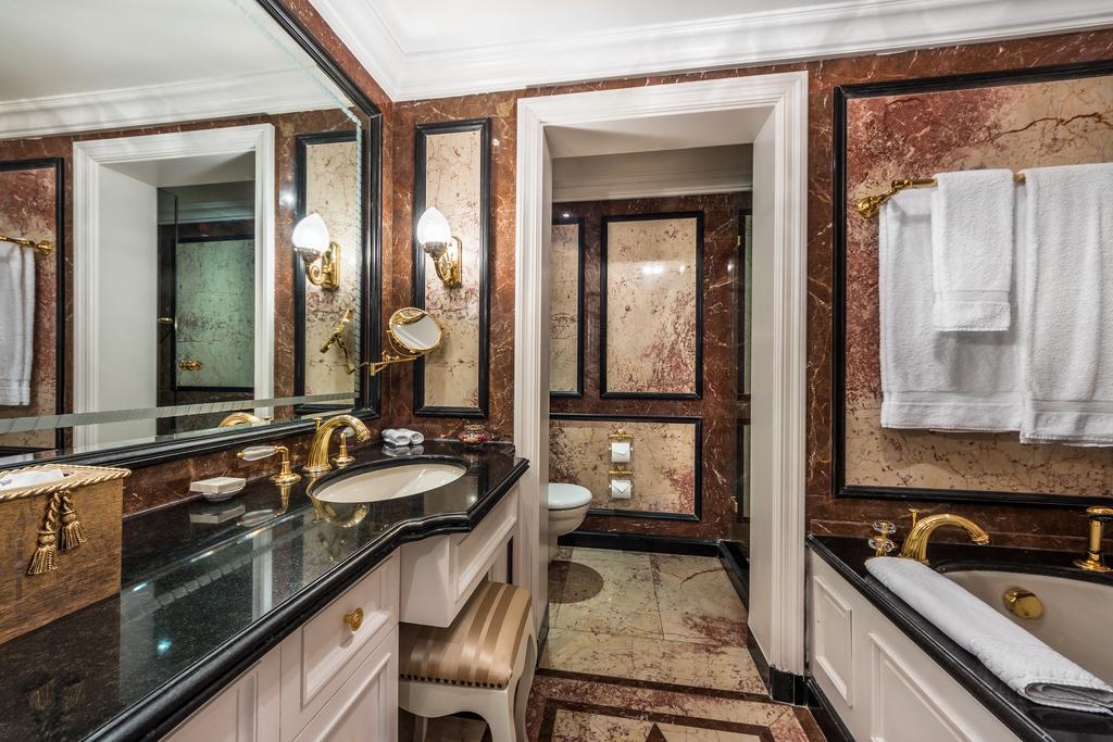 Harrington Suite