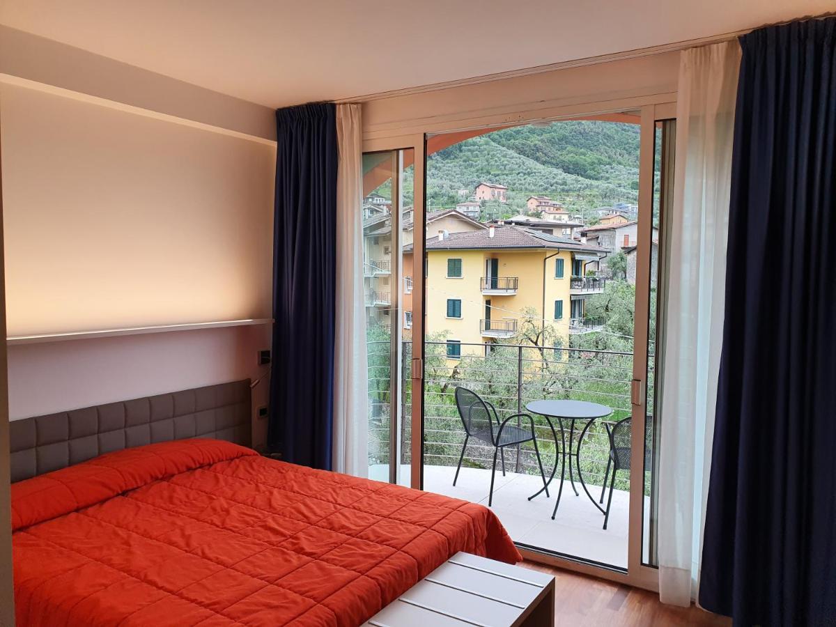 Double Room Mountain View