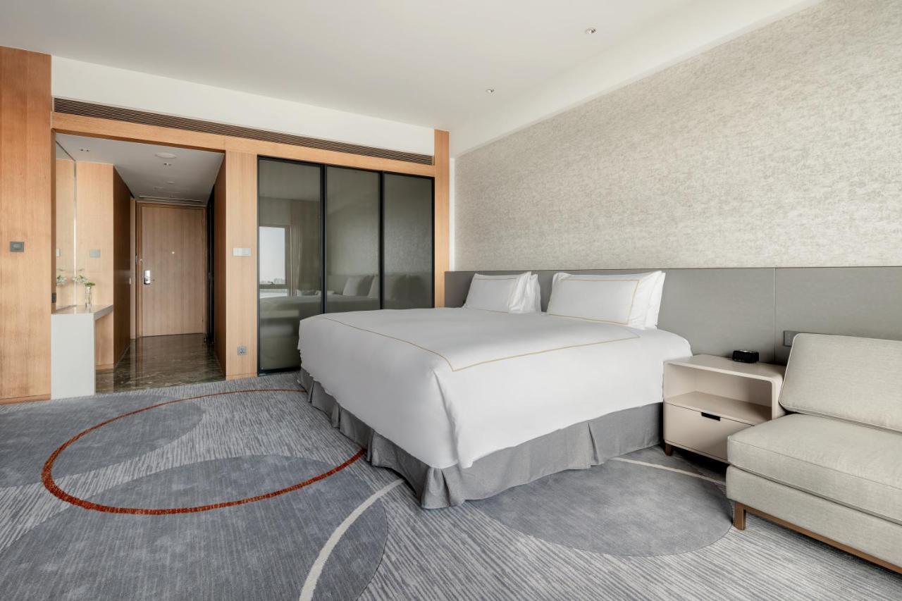 Premium Zimmer mit Kingsize-Bett und Aussicht