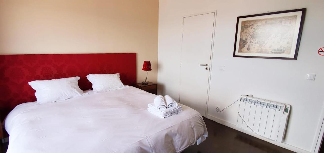 Deluxe Double Room with River View,1104005745:JPEG
