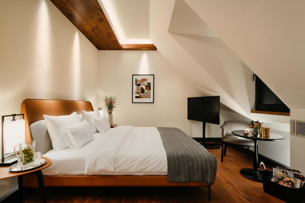 Double Room,1109988819:JPEG