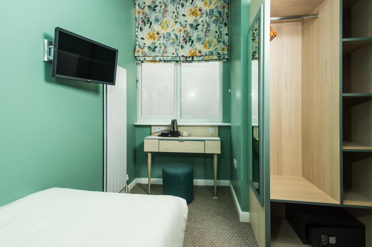 Single Room Bathroom