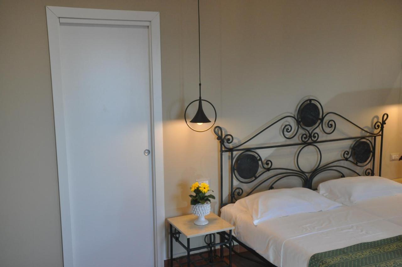 Double or Twin Room Private Bathroom