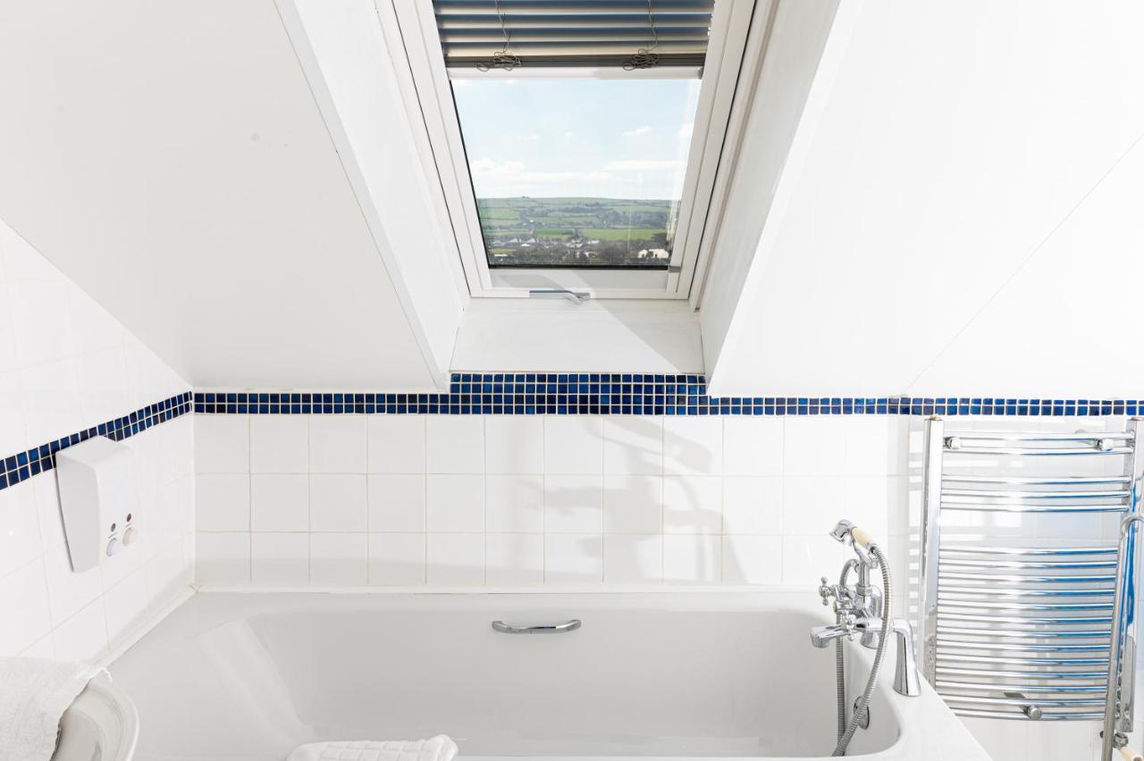 Double room with en-suite bathroom