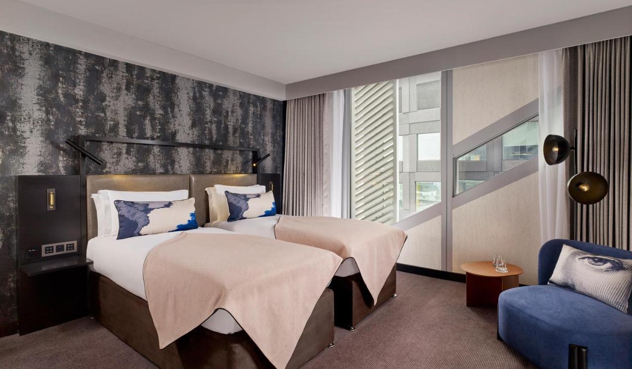 Quarto Feeling Superior com Cama King-size e Vista Cidade
