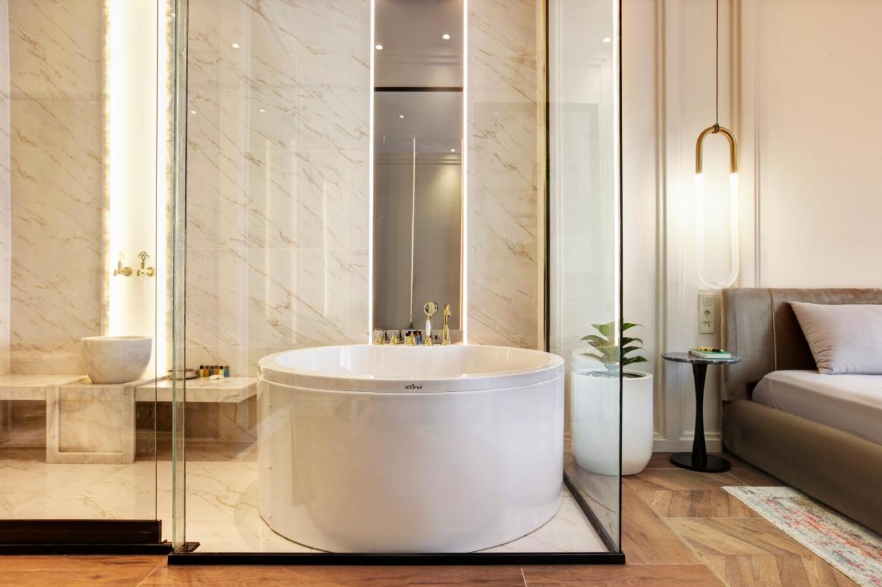 King Suite Turkish Hammam Bath Tub