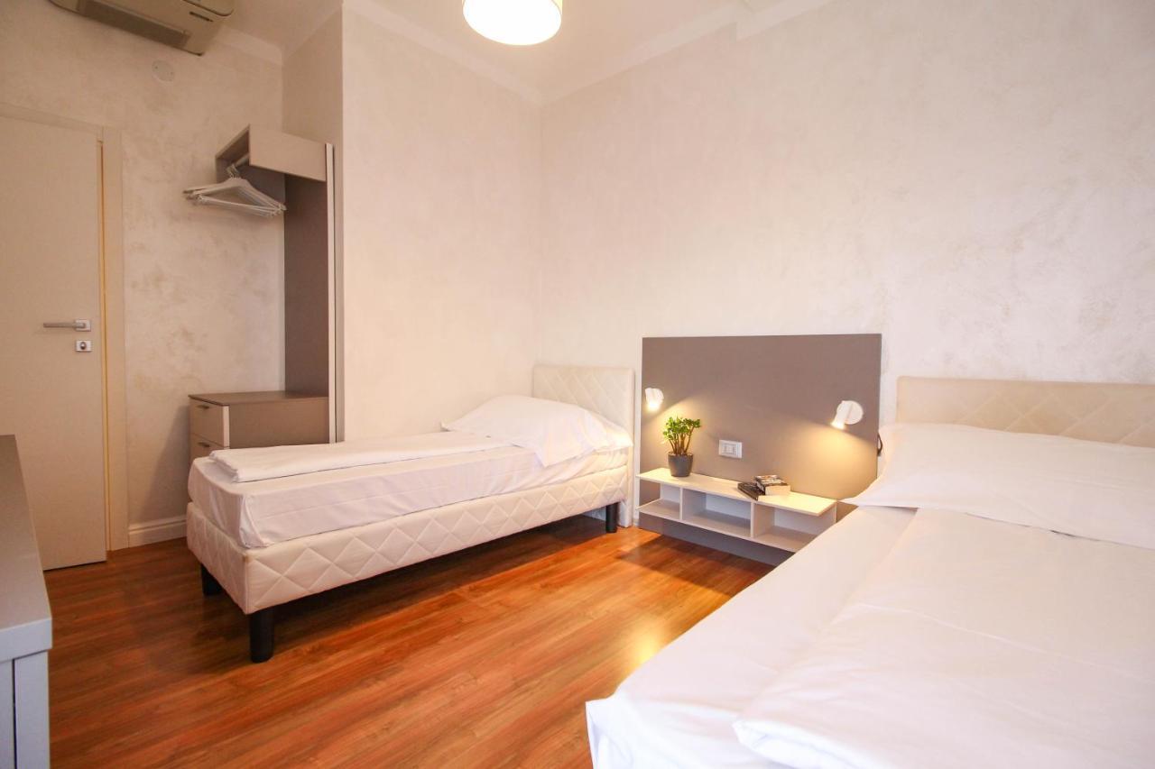 Quarto Família Standard (2 Adultos + 2 Crianças)