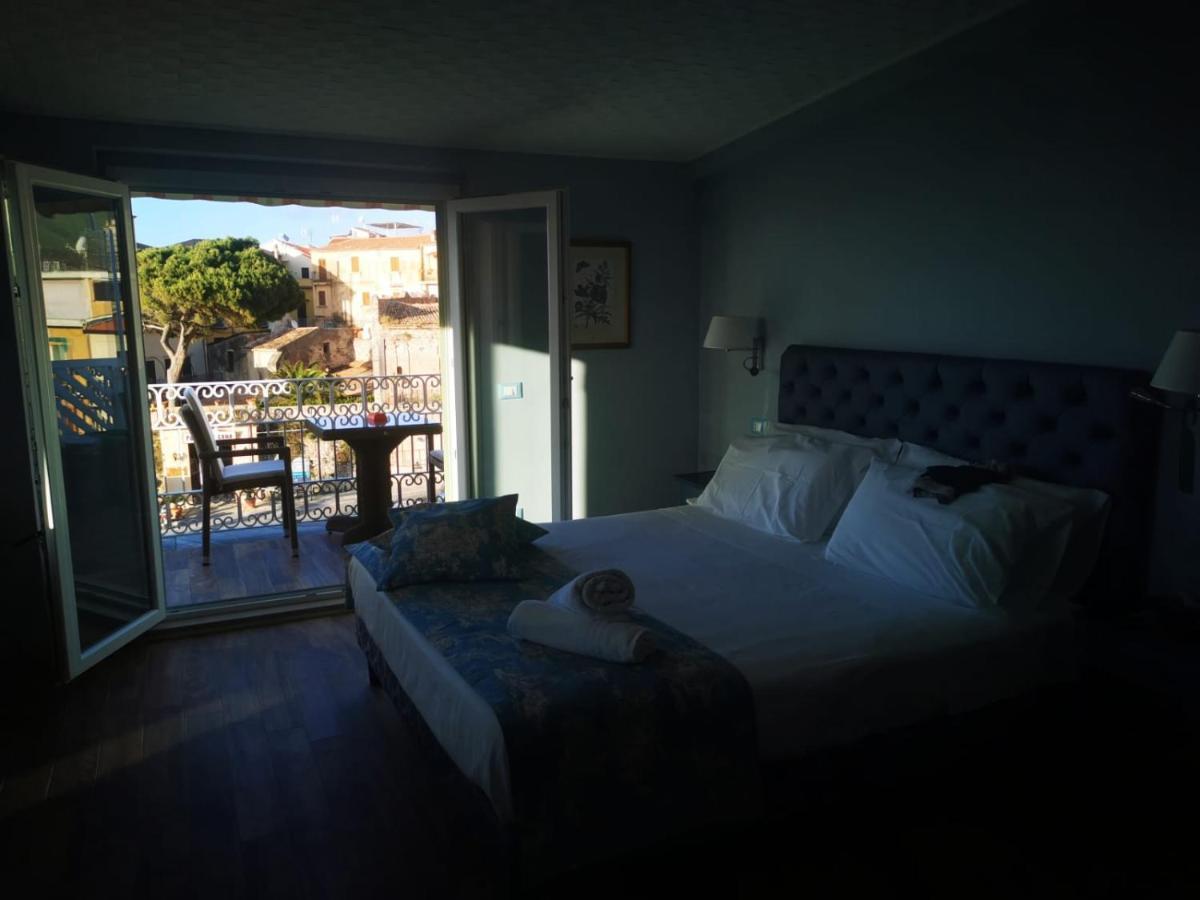 Double Room Balcony Sea View