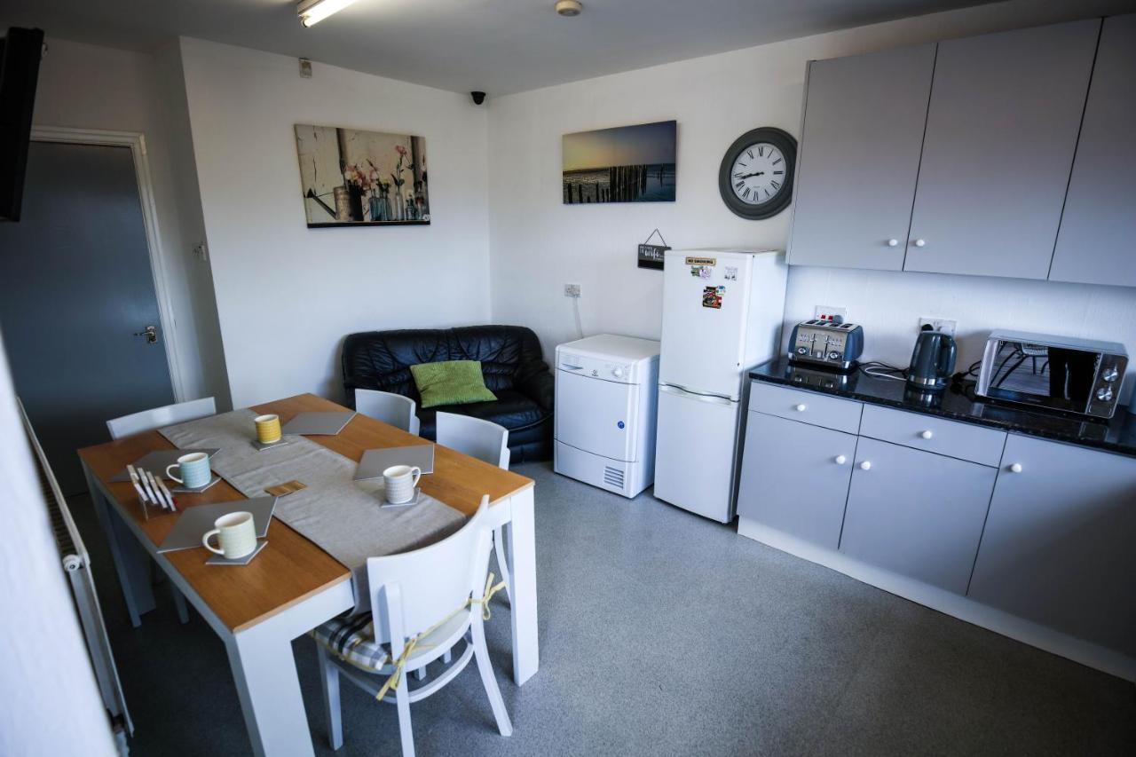 Twin Room with Shared Bathroom