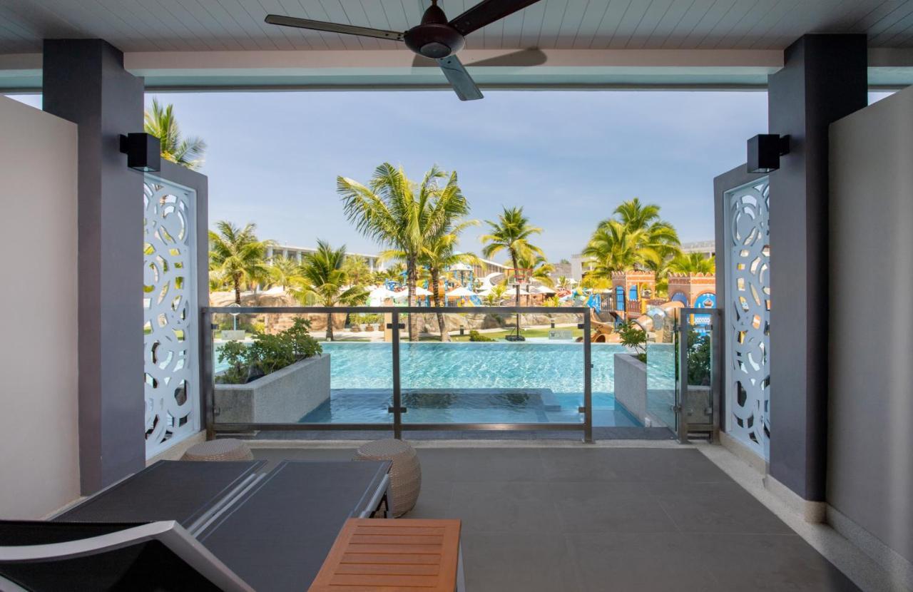 Familienzimmer mit Zugang zum Pool (2 Erwachsene + 2 Kinder)