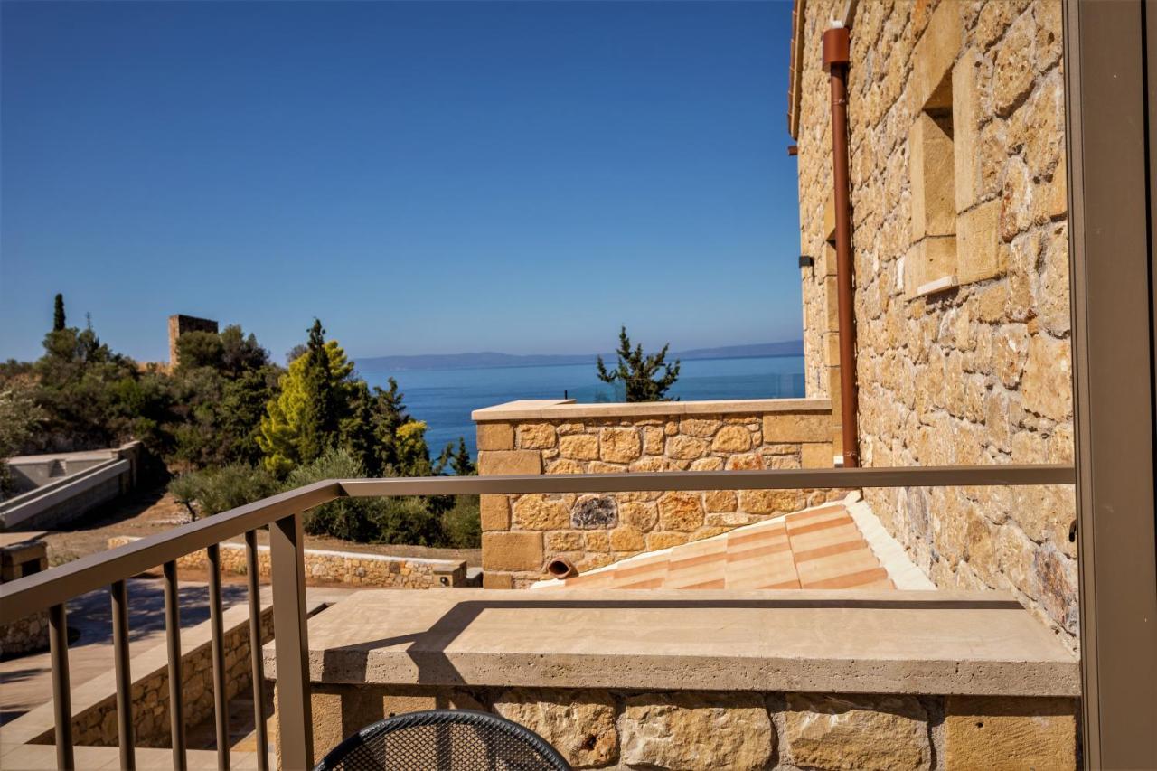 Classic Double or Twin Room Garden View Side Sea View