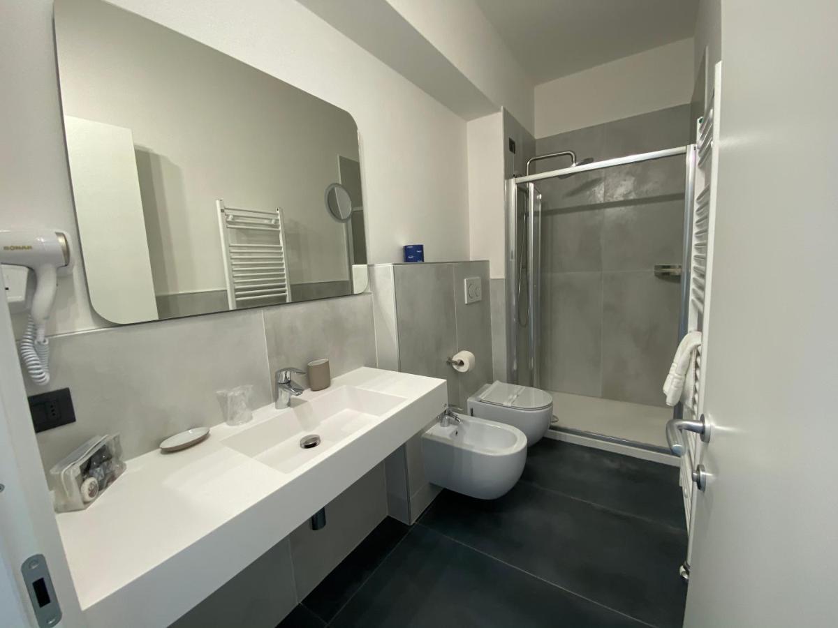 Superior Double or Twin Room Lake View