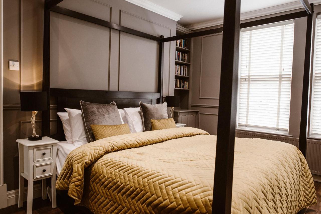 Deluxe Family Suite