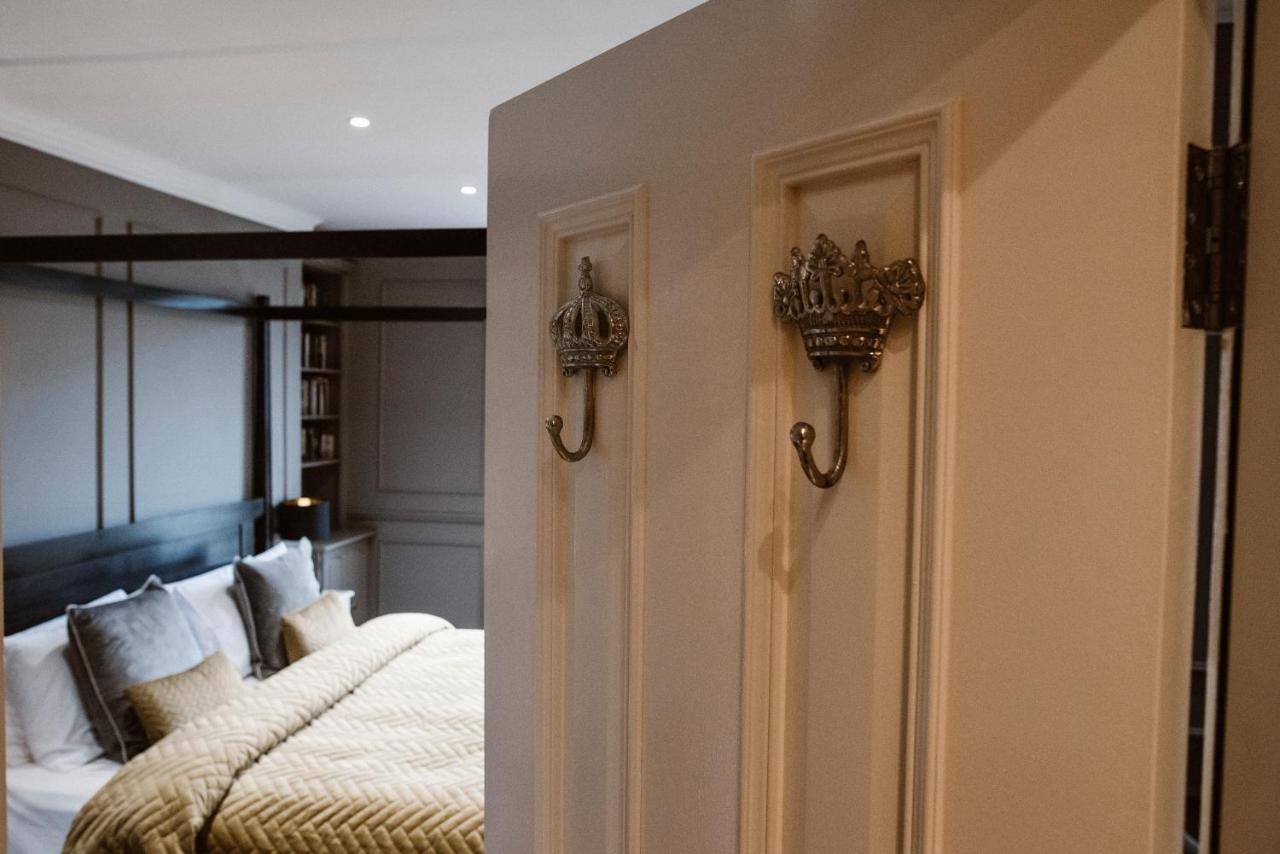 Deluxe Family Suite