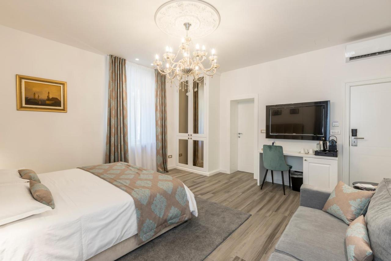 Deluxe Double Room Extra Bed