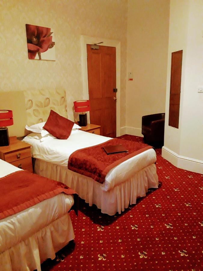 Twin Room with Private Bathroom,1009996441:JPEG